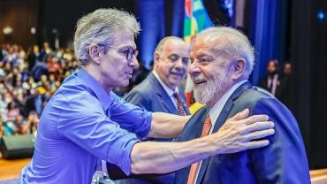 Ao lado de Zema, Lula defende relação republicana
