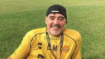 Ex-mulher de Maradona dispara contra acusada pela morte do craque: "Filha da p...*"