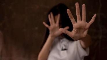 Mulher denuncia abuso coletivo após ter casa invadida em Minas Gerais