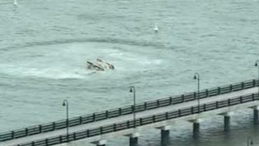 Nova York: Helicóptero cai no rio Hudson nos EUA