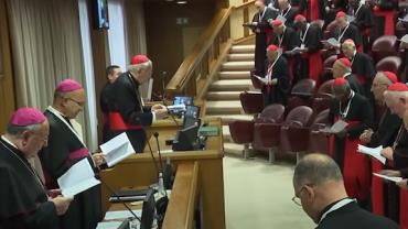Cardeais que votam no conclave estão em Roma, diz Vaticano