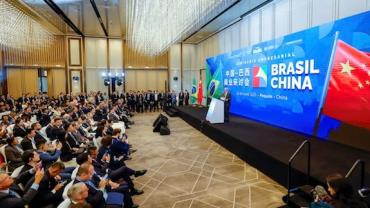 Cúpula aproxima América Latina da China em meio à disputa com EUA