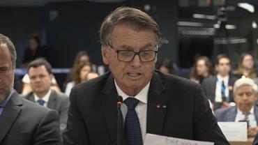 Bolsonaro pede desculpas a Moraes por ter acusado o ministro de receber dinheiro sem provas