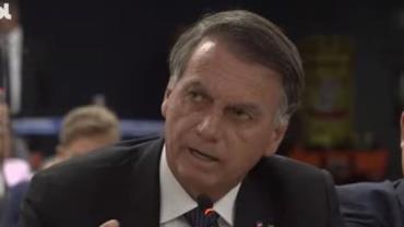 Jair Bolsonaro afirma que não passou a faixa a Lula porque receberia "maior vaia da história do Brasil"