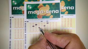 Mega-Sena: Confira as dezenas sorteadas do prêmio de R$ 111 milhões