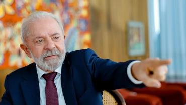 Lula chama Bolsonaro de "fujão" e diz que ele "se borrou todo" após derrota em 2022