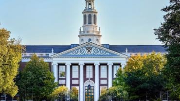 Tarifaço é ineficaz até para americanos, diz economista de Harvard