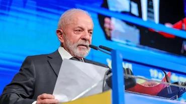 Lula critica atuação de Eduardo Bolsonaro nos EUA e defende cassação