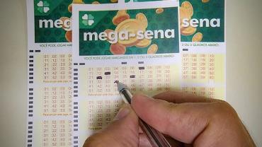 Mega-Sena: Confira as dezenas do prêmio de R$ 33,7 milhões sorteadas nesta terça-feira (26)