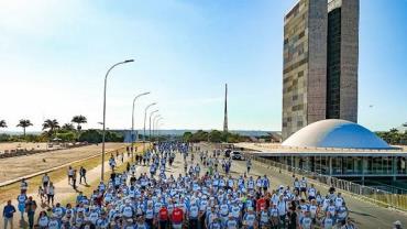 "Brasil será soberano pela educação", diz Lula na corrida MEC 95 anos