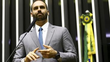 Eduardo Bolsonaro parabeniza a policia do Rio de Janeiro após Operação Contenção