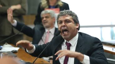 "Um grande dia", diz líder do PT sobre prisão de Bolsonaro