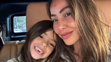 Sabrina Sato se emociona ao fazer declaração para sua filha no aniversário de 6 anos