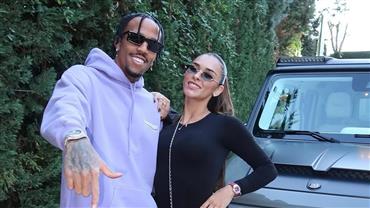 Éder Militão compra carro avaliado em cerca de R$ 4,5 milhões e presenteia sua esposa