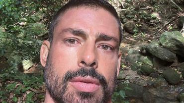 Cauã Reymond diz que não usa desodorante e recebe crítica de Bella Campos: "Está fedendo"