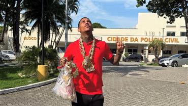 MC Poze recupera joias de quase R$ 2 milhões, após apreensão