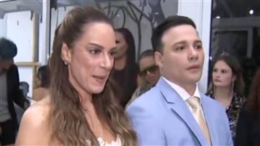 Silvia Abravanel e Gustavo Moura trocam alianças em cerimônia íntima