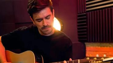 Cantor sertanejo morre em acidente de carro em Curitiba