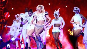 Histórico! Lady Gaga entra para o Guinness Book após reunir 2,5 milhões de pessoas em show em Copacabana