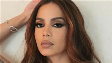Cantora Anitta revela infecção severa e cancela show em Campina Grande