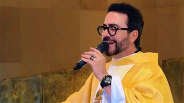Treta nas redes: Padre Fábio de Melo vira alvo de denúncia ao Vaticano