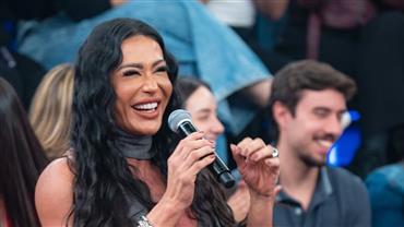 Gracyanne Barbosa revela motivo de ainda morar com a família de Belo: "Somos uma família"