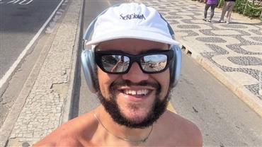 Gominho anunciou que está tendo caso com o modelo Hélyo Felipe