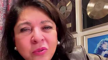 Roberta Miranda se assume bissexual e choca web: "Eu sou bi, com muito orgulho"