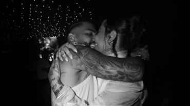 Gabigol celebra aniversário e publica foto ao lado da namorada, irmã de Neymar