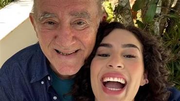 Lívian Aragão rebate rumores sobre ter colocado seu pai Renato Aragão em asilo
