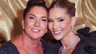 Mãe de Virginia não reage ao namoro dela com Vini Jr. e internautas questionam