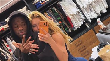 Virginia exibe peça íntima inusitada ao torcer para Vini Jr. na seleção: "Amor, corre aqui"