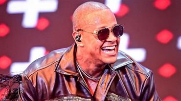 Leo Santana compartilha mensagem referente ao Dia da Consciência Negra: "Preto e pagodeiro"