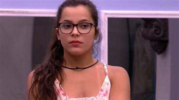 Emilly é questionada se fez sexo com Marcos e a resposta é...