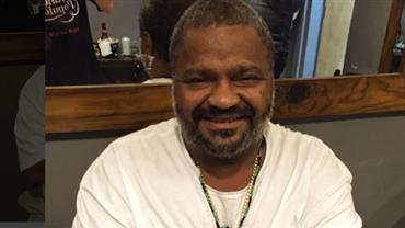 Arlindo Cruz segue internado em estado grave, porém estável