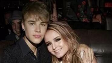 Larissa Manoela apaga rosto de ex-namorado e faz montagem com Justin Bieber