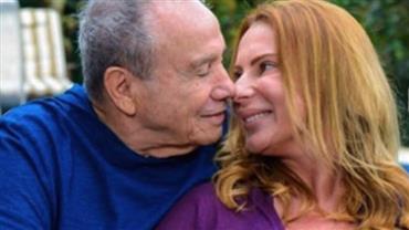 Com a esposa internada, Stênio Garcia pede "orações e energia positiva"