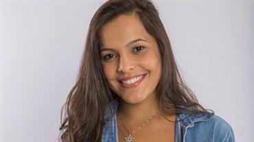 Emilly Araújo descarta ensaio sexy em respeito aos "fãs mirins"