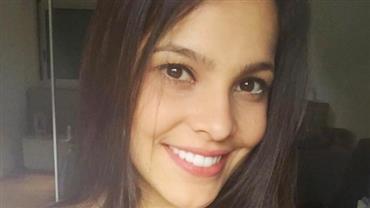 Emilly Araújo desabafa ao postar foto da mãe: "Saudade inexplicável"