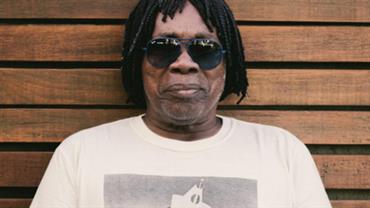 Milton Nascimento lembra de período de ''quase depressão'': "Tudo acaba cansando''