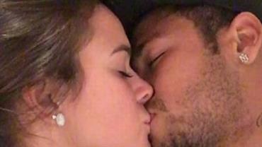 Apego? Bruna Marquezine apaga fotos do namoro, mas Neymar mantém cliques