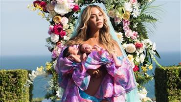 Beyoncé divulga primeira foto com filhos gêmeos um mês após parto