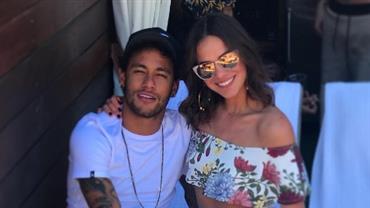 Neymar curte post de aniversário de Xuxa para Bruna Marquezine em rede social