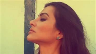 Cleo Pires sensualiza em vídeo e ganha elogios na web: "Abaixa que é tiro"