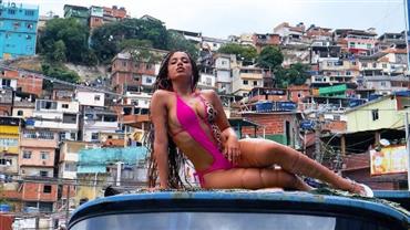 Anitta rebate acusação de apropriação cultural: "Uma trança é uma trança"