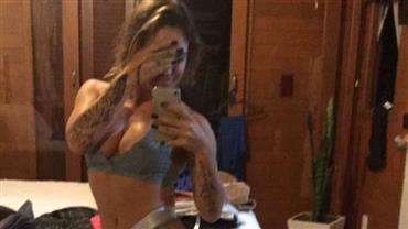 Natália Casassola enlouquece seguidores com foto de lingerie na web