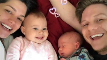 Mãe de dois bebês, Thais Fersoza dispensa ajuda de babás: "Eu faço tudo"