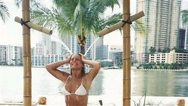 De biquíni, Vera Fischer exibe barriga trincada em foto tirada há 17 anos