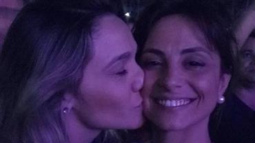 Fernanda Gentil posta foto com a namorada e recebe elogio de Daniela Mercury