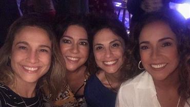 Fernanda Gentil comemora aniversário ao lado da namorada, Daniela Mercury e Malu Verçosa